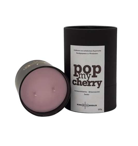 "Pop My Cherry Duftkerze mit süßem Kirschduft aus Rapswachs"