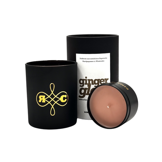RIMI Candles Ginger Glow – luxuriöse Winterkerze mit Lebkuchen, Marzipan und warmen Gewürzen in mattschwarzer Dose.